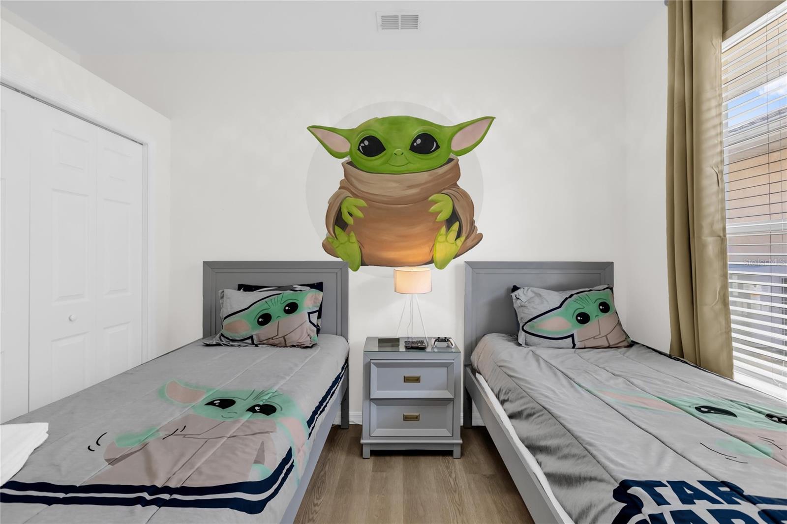 Image 27 of 43 For 2908 Sunset Lakes Boulevard