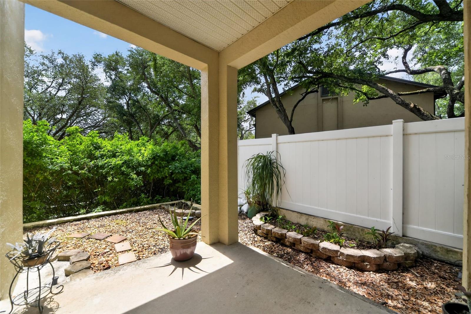 Image 15 of 17 For 692 Seabrook Court 101