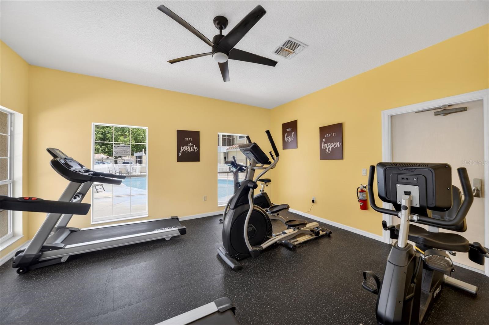 Image 16 of 17 For 692 Seabrook Court 101