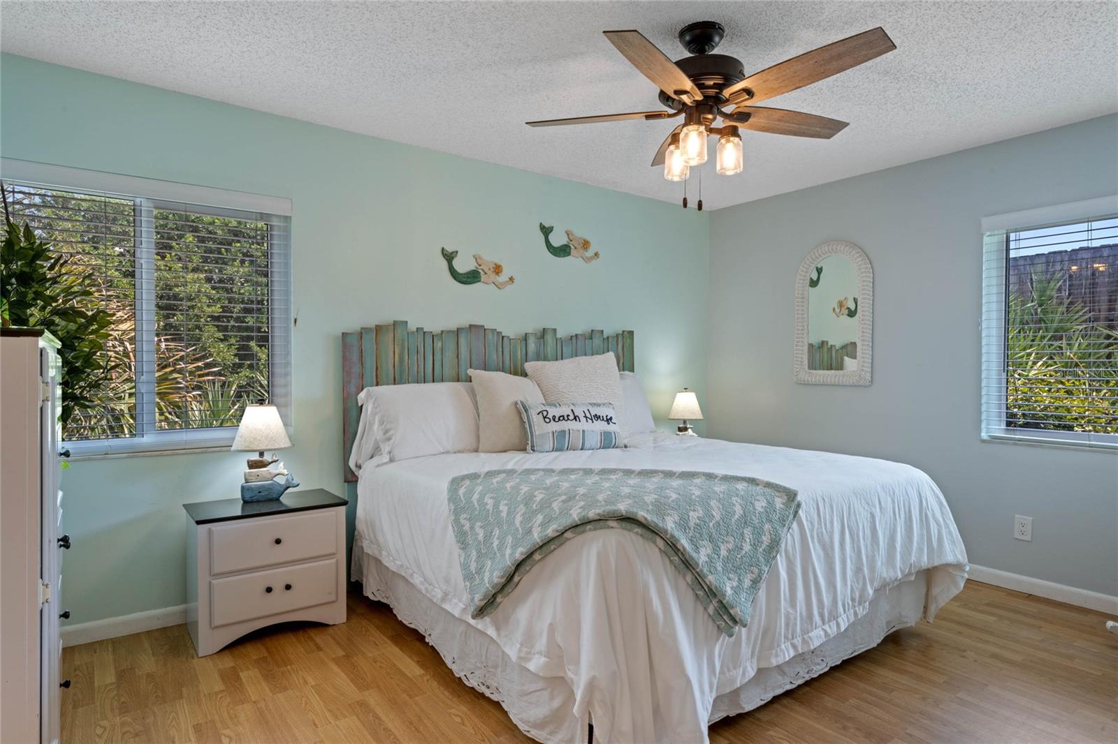 Image 12 of 40 For 4407 Sea Mist Court 163