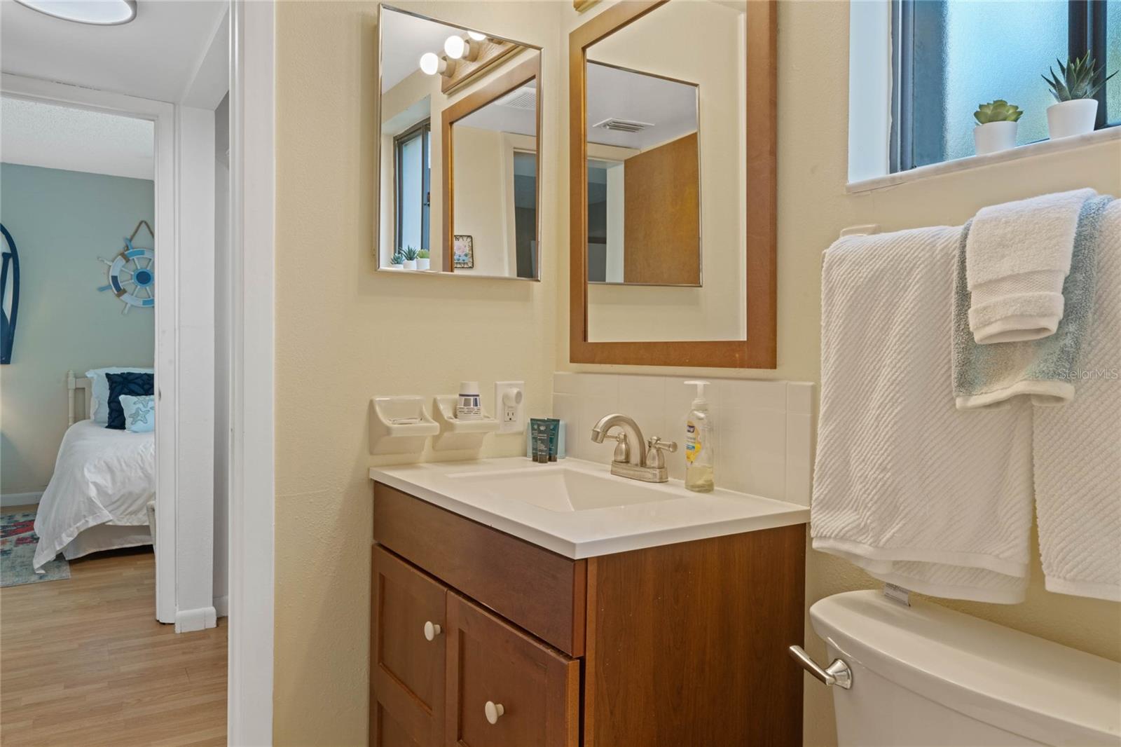 Image 25 of 40 For 4407 Sea Mist Court 163