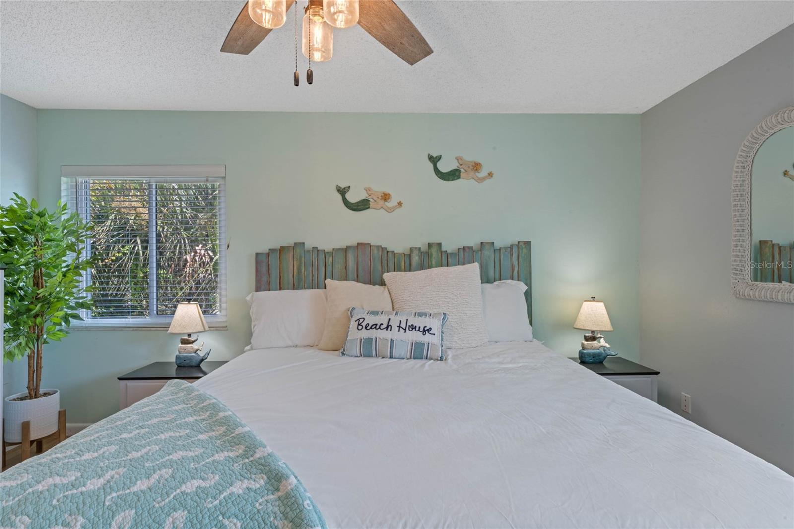 Image 29 of 40 For 4407 Sea Mist Court 163