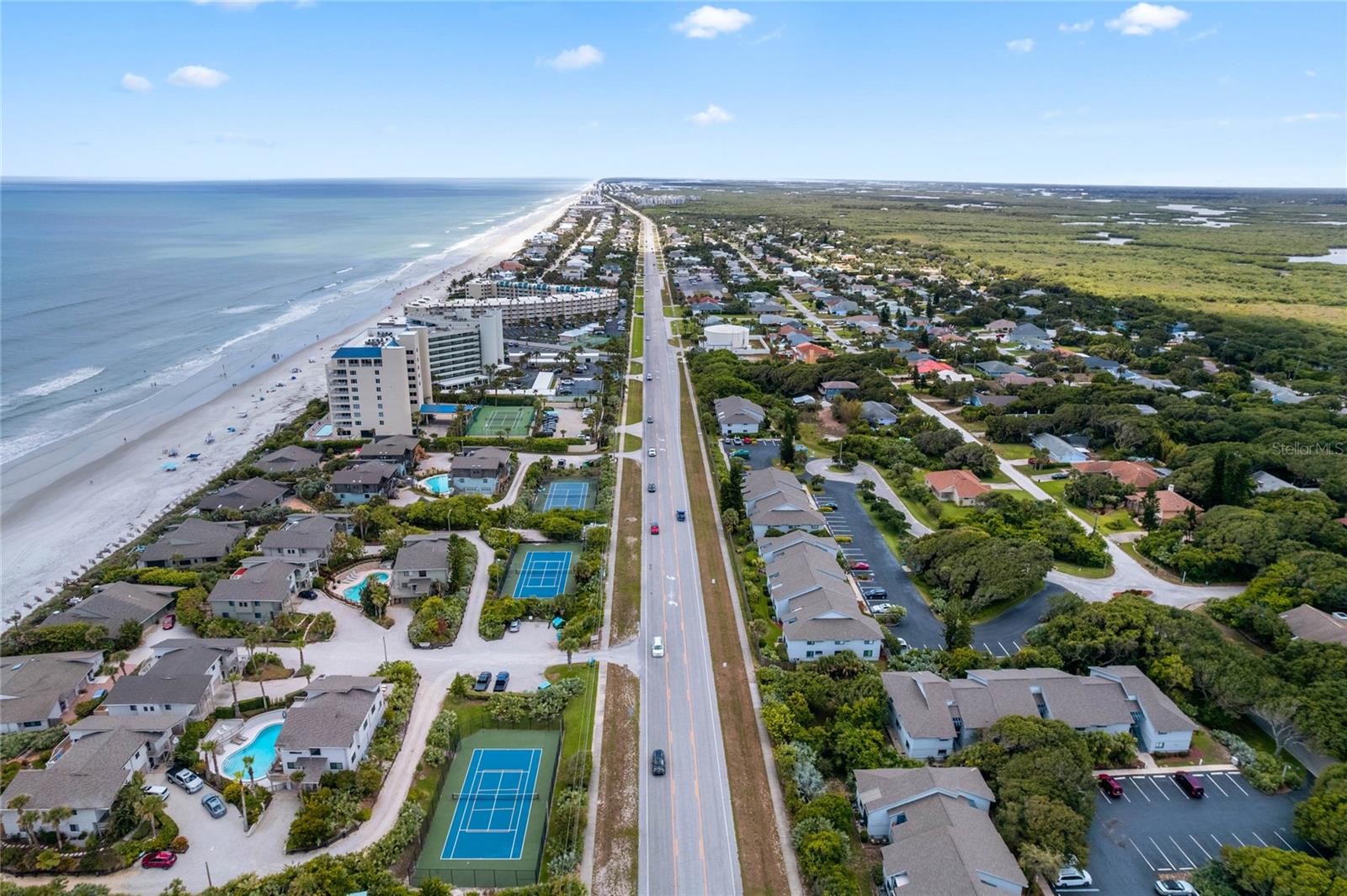 Image 36 of 40 For 4407 Sea Mist Court 163