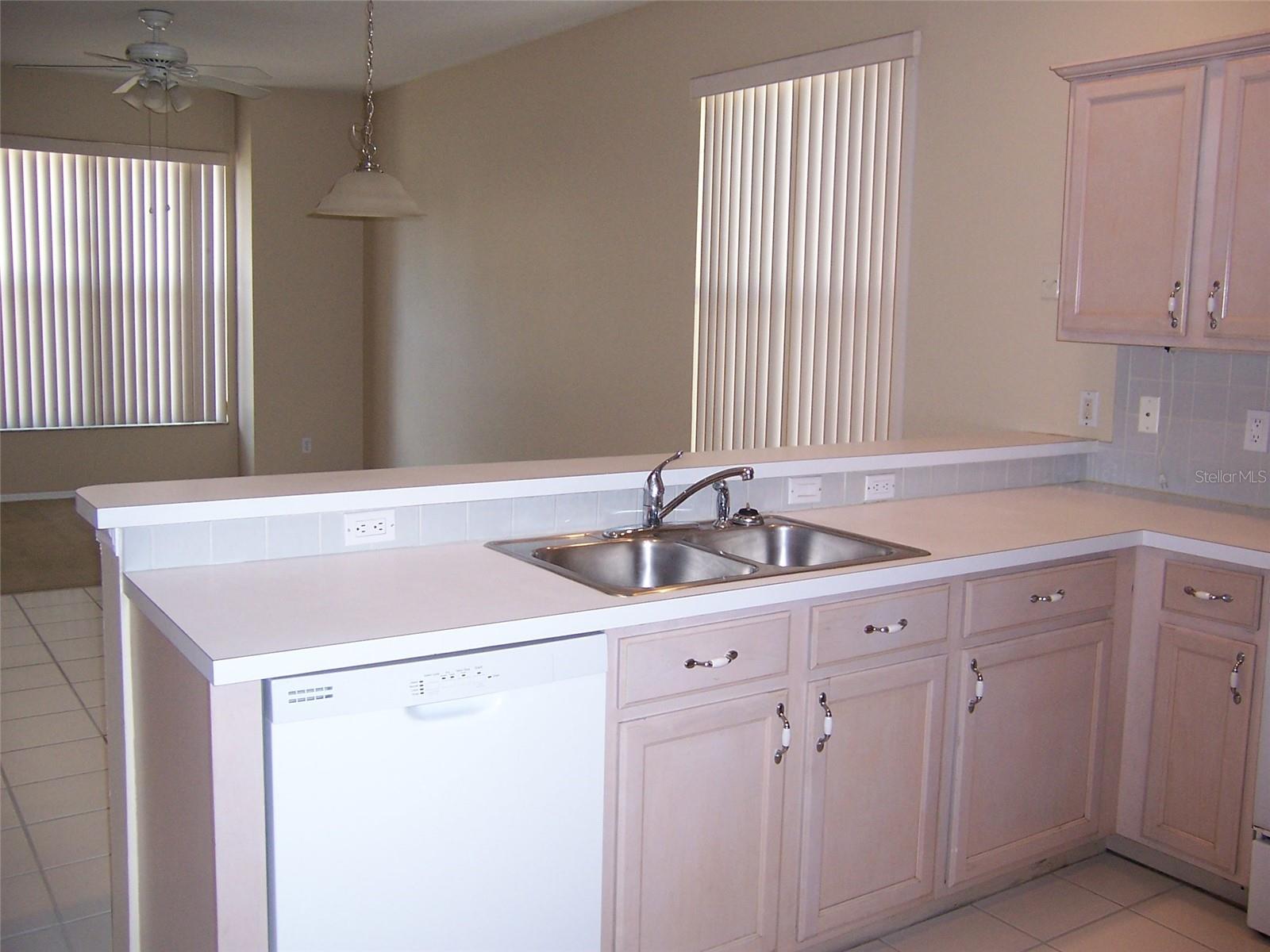 Image 12 of 26 For 103 Golden Crest Court