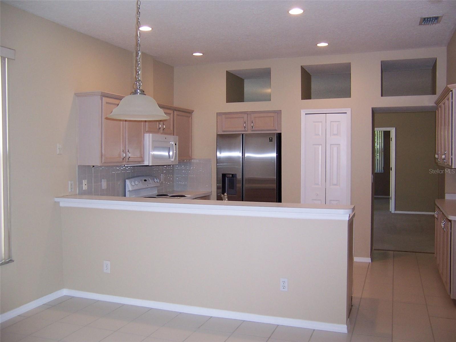 Image 14 of 26 For 103 Golden Crest Court