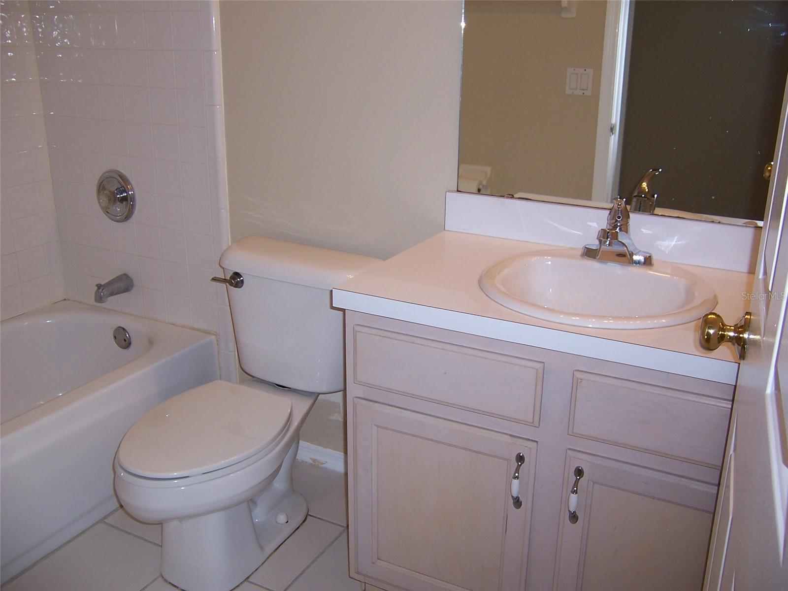 Image 20 of 26 For 103 Golden Crest Court