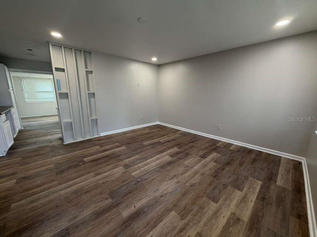 Image 3 of 13 For 4046 Queen Anne Drive