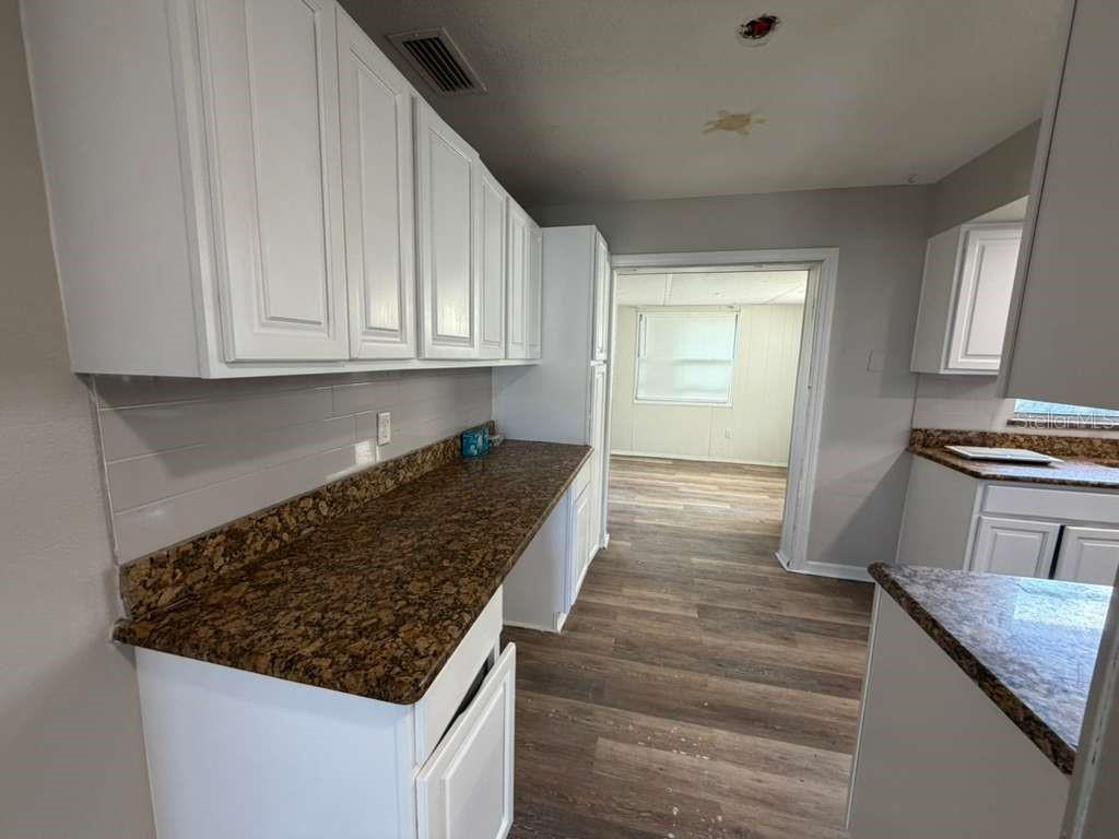 Image 4 of 13 For 4046 Queen Anne Drive