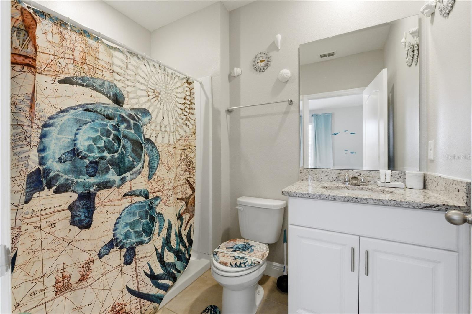 Listing photo id 20 for 7635 Oakmoss Loop