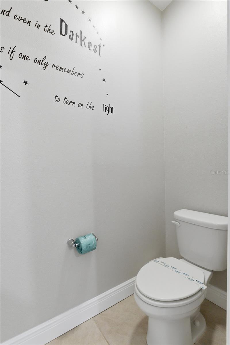 Listing photo id 28 for 7635 Oakmoss Loop