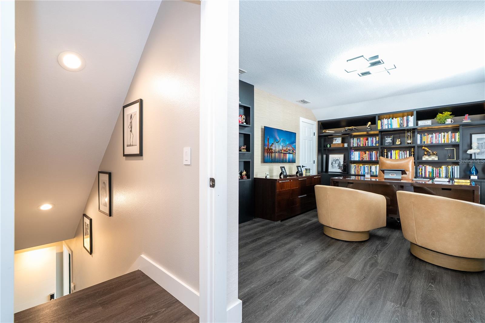 Listing photo id 31 for 8618 Benoit Avenue