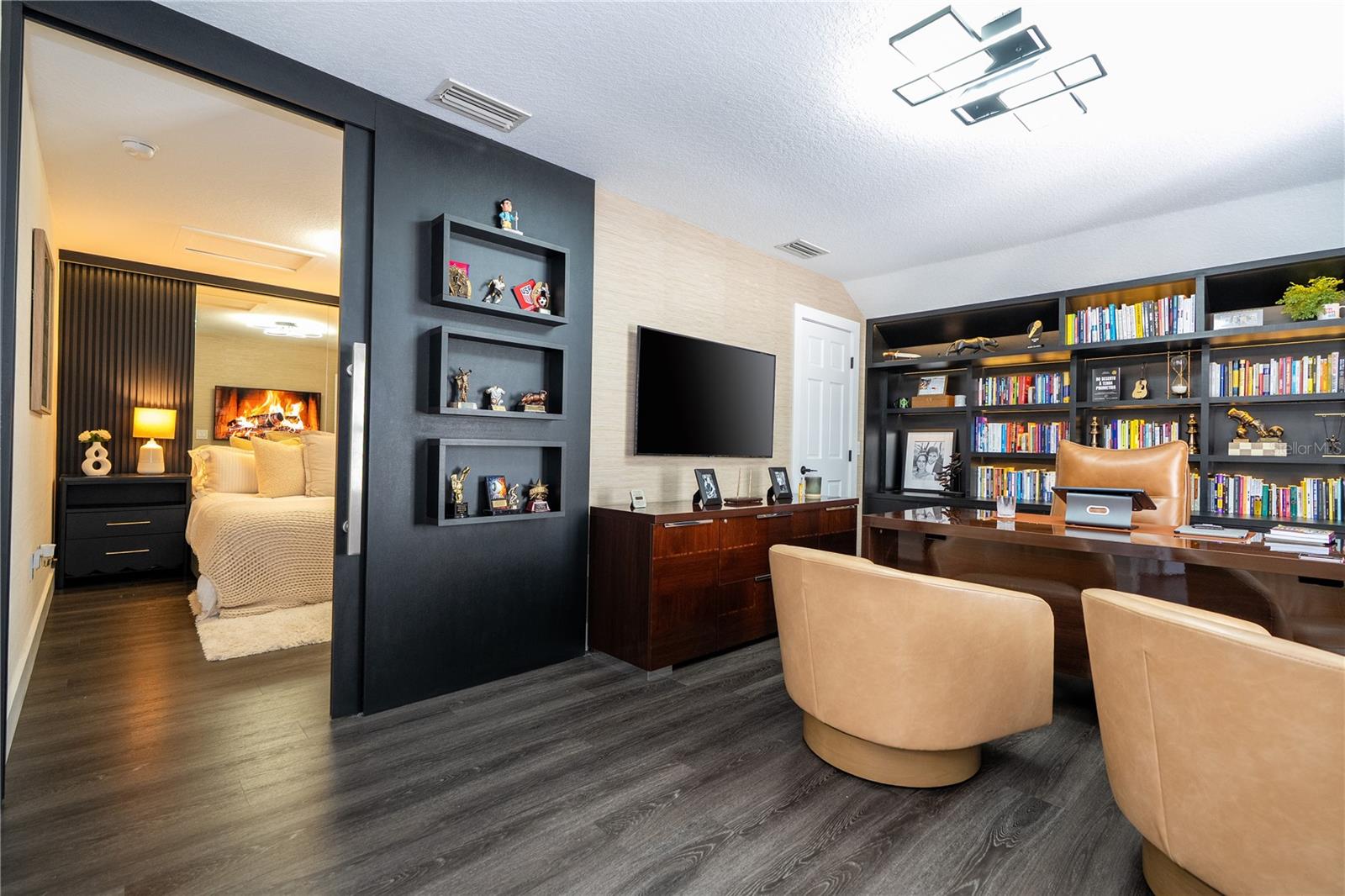 Listing photo id 32 for 8618 Benoit Avenue