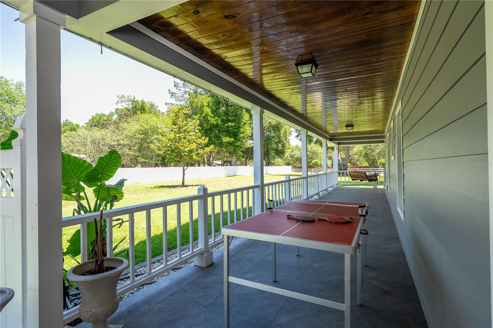 Listing photo id 53 for 8618 Benoit Avenue