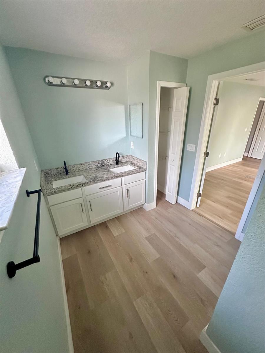 Image 11 of 24 For 8 Flatfish Drive