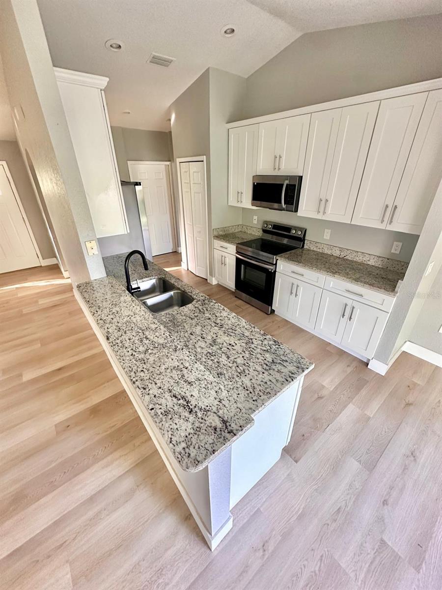 Image 5 of 24 For 8 Flatfish Drive