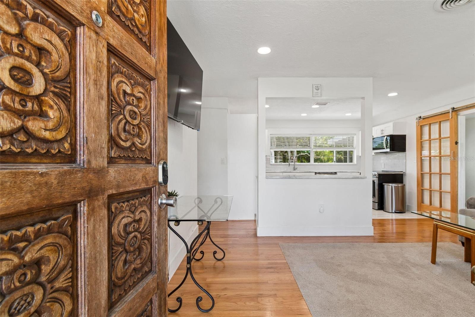 Image 10 of 66 For 4526 Yardley Avenue N