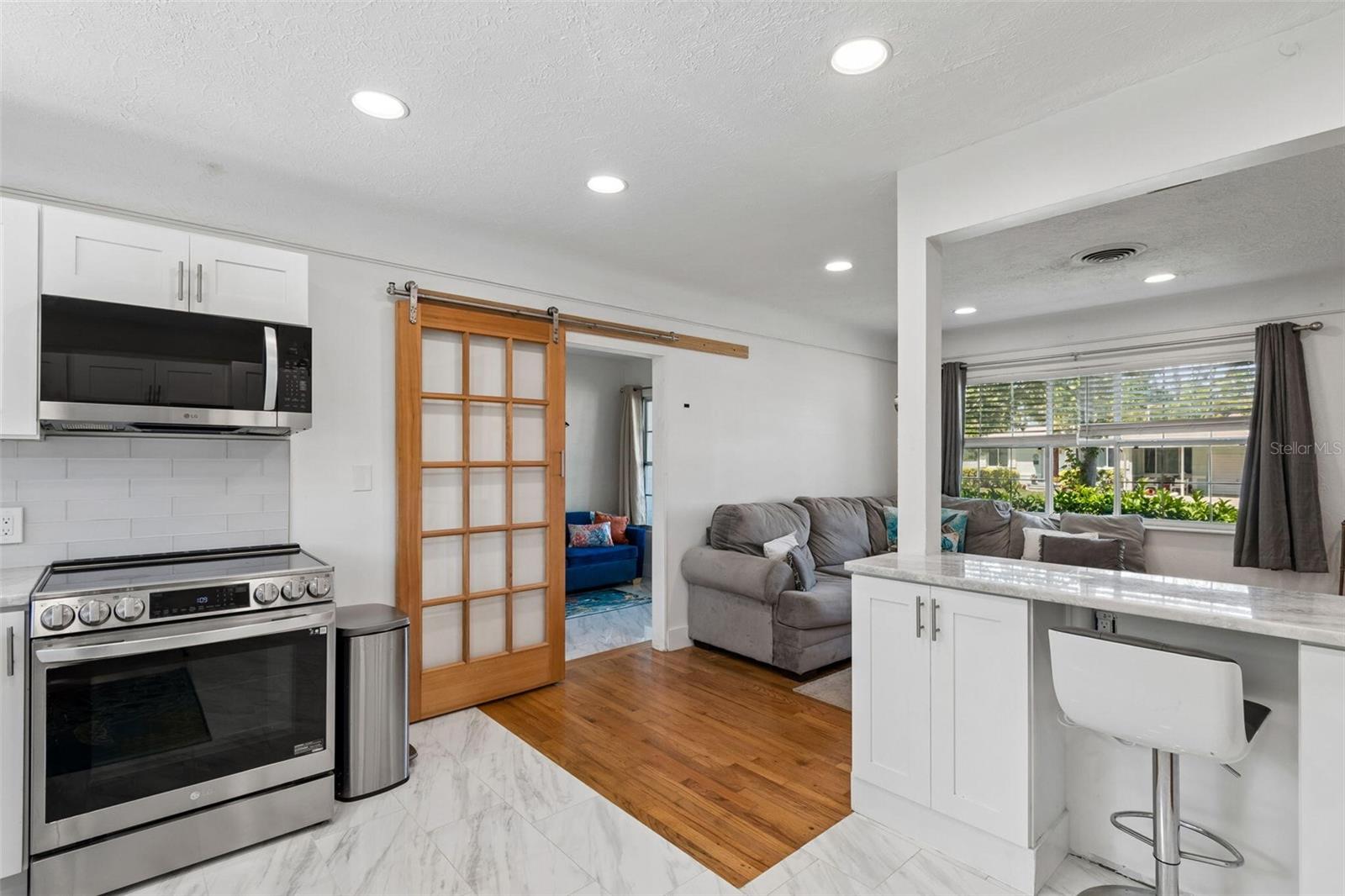 Image 22 of 66 For 4526 Yardley Avenue N