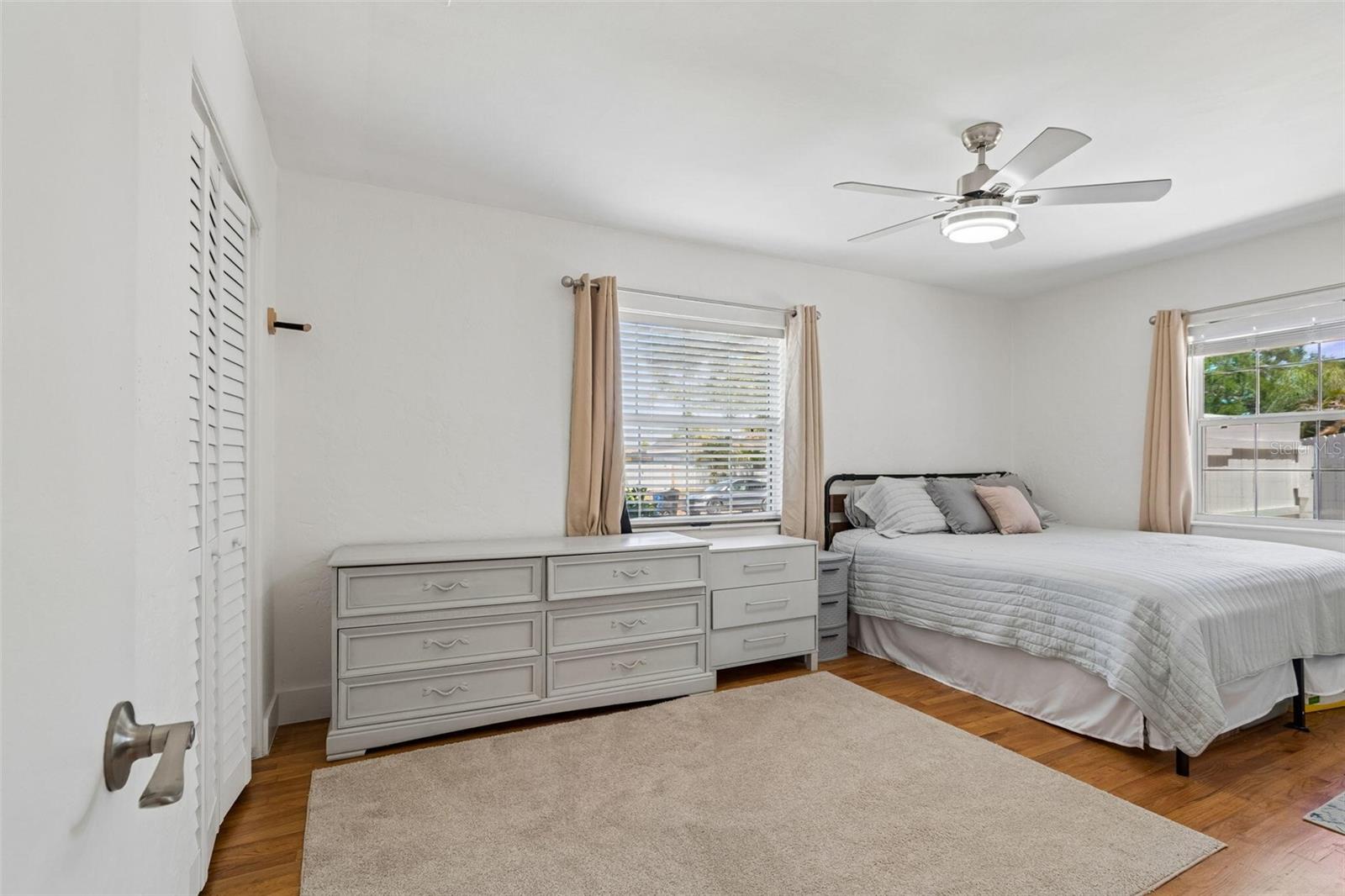Image 26 of 66 For 4526 Yardley Avenue N