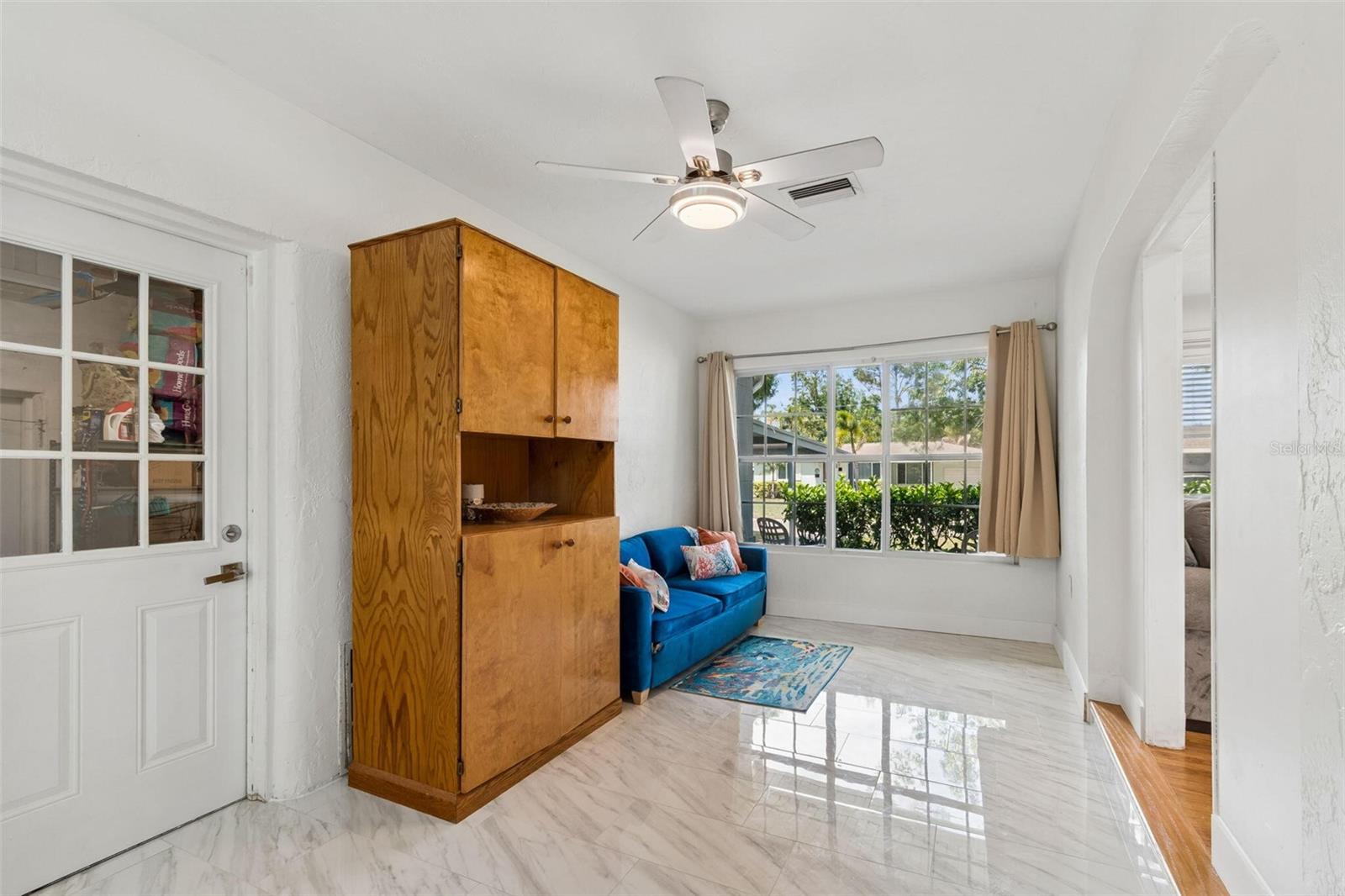 Image 29 of 66 For 4526 Yardley Avenue N