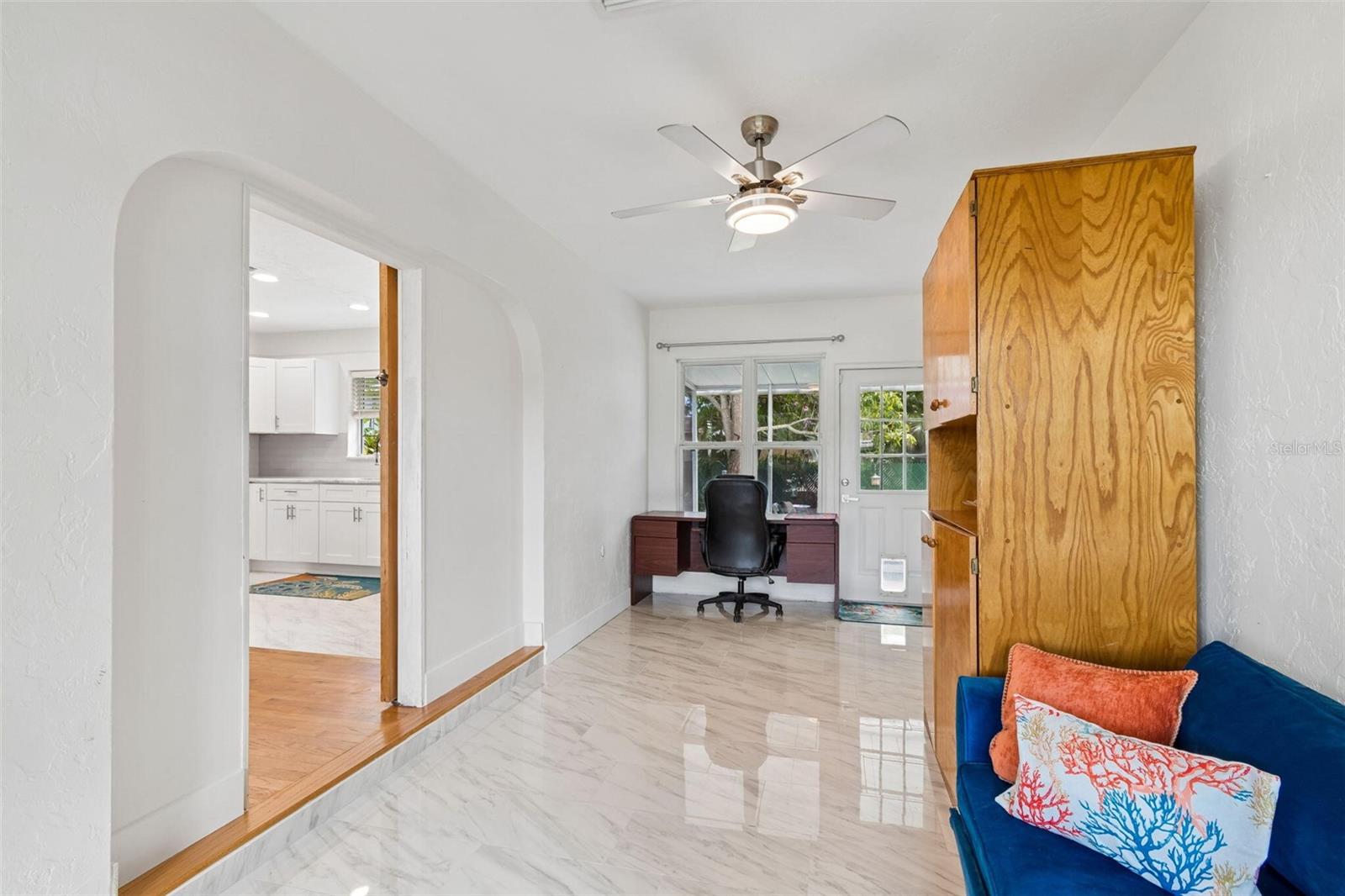 Image 30 of 66 For 4526 Yardley Avenue N