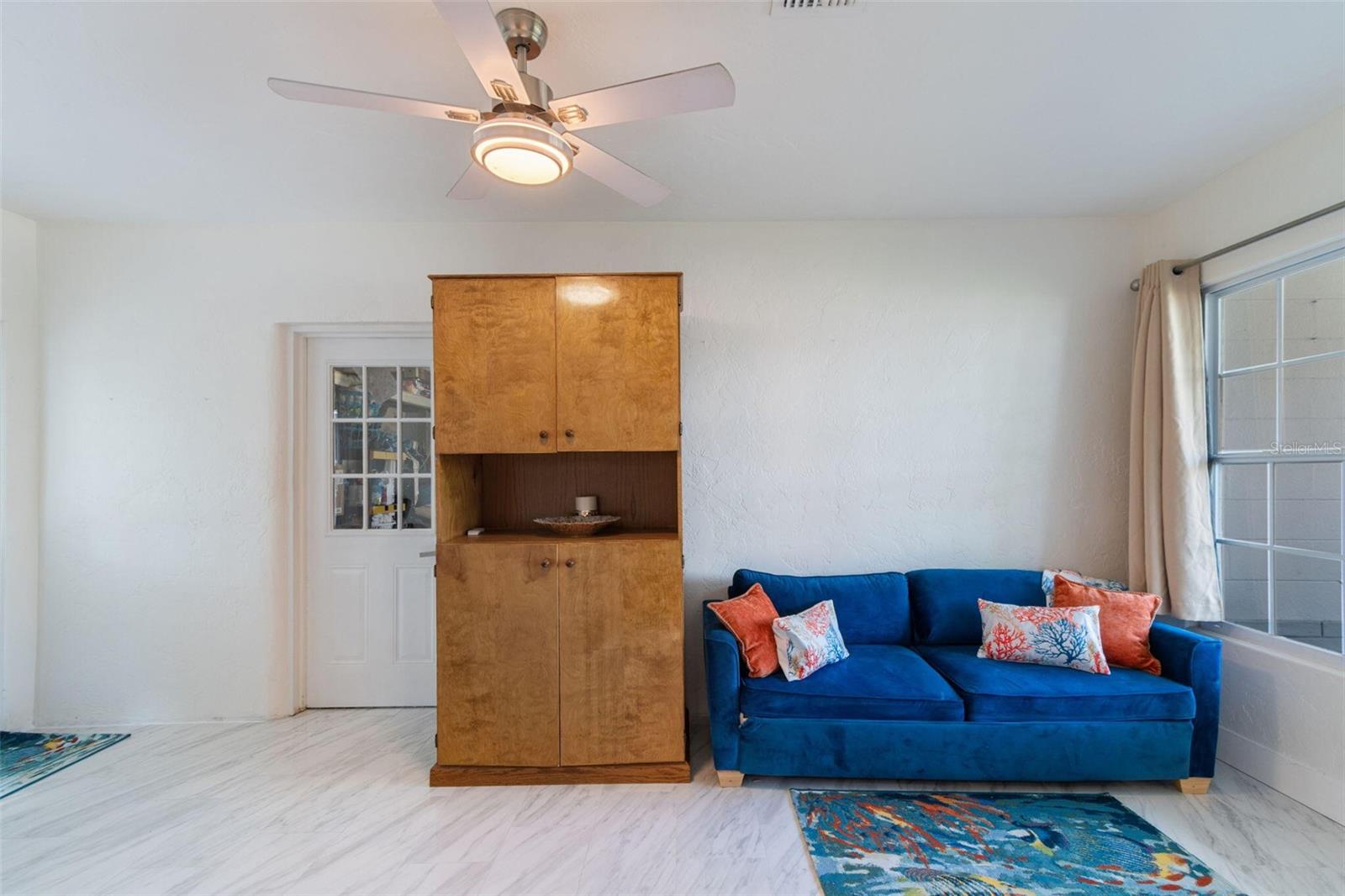 Image 36 of 66 For 4526 Yardley Avenue N