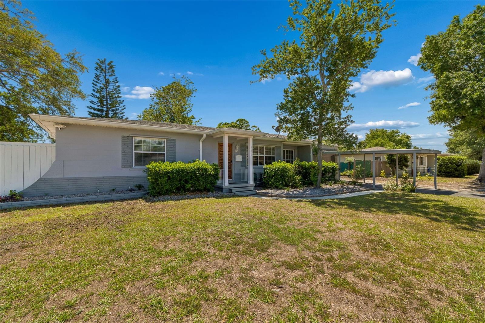 Image 4 of 66 For 4526 Yardley Avenue N