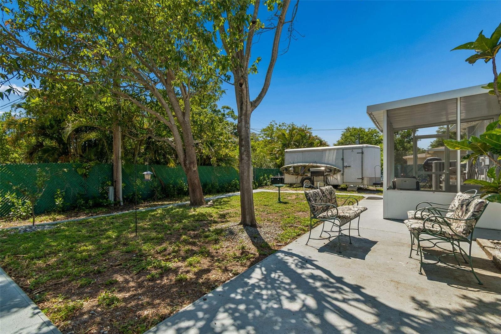 Image 42 of 66 For 4526 Yardley Avenue N