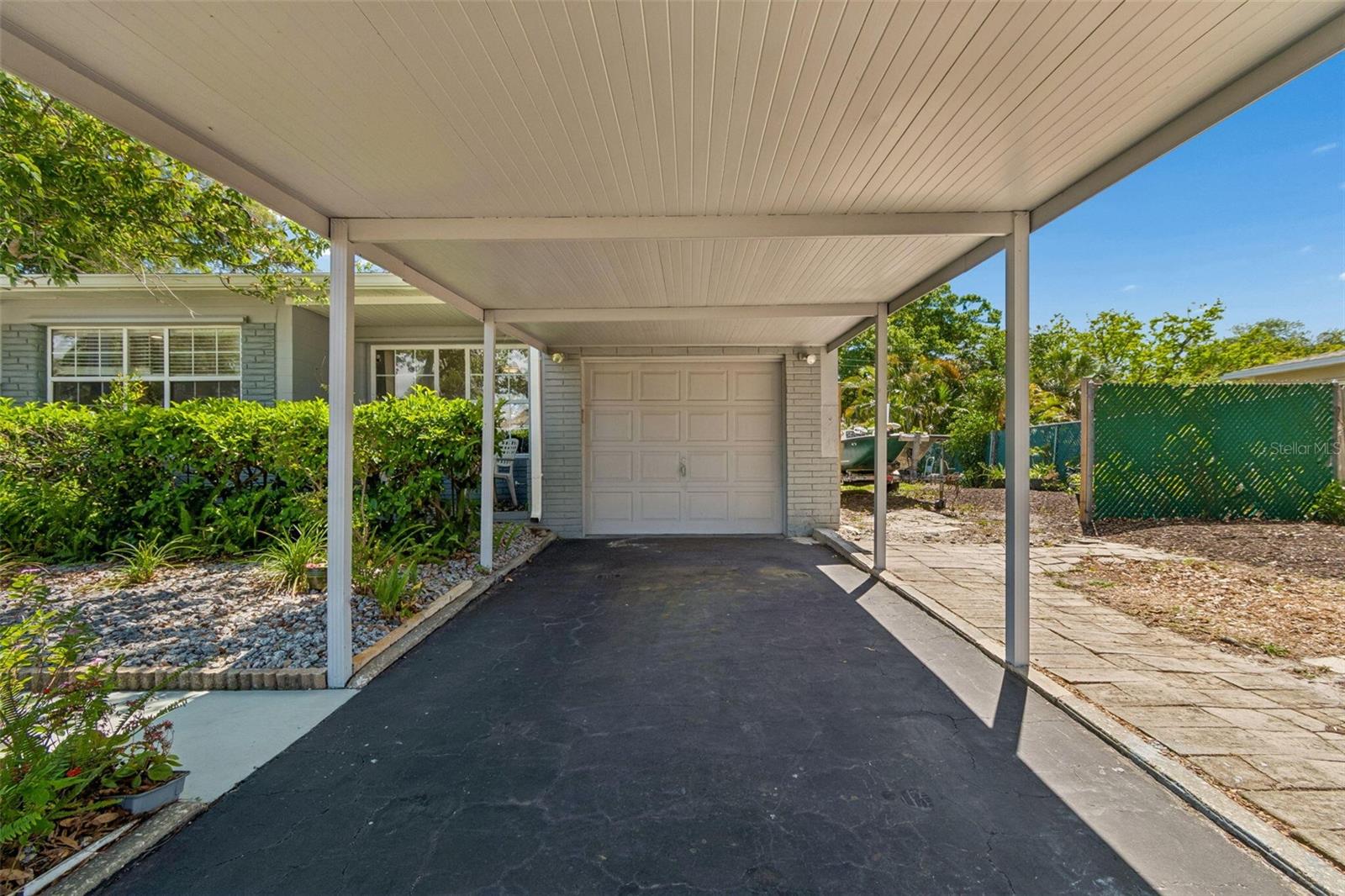 Image 7 of 66 For 4526 Yardley Avenue N