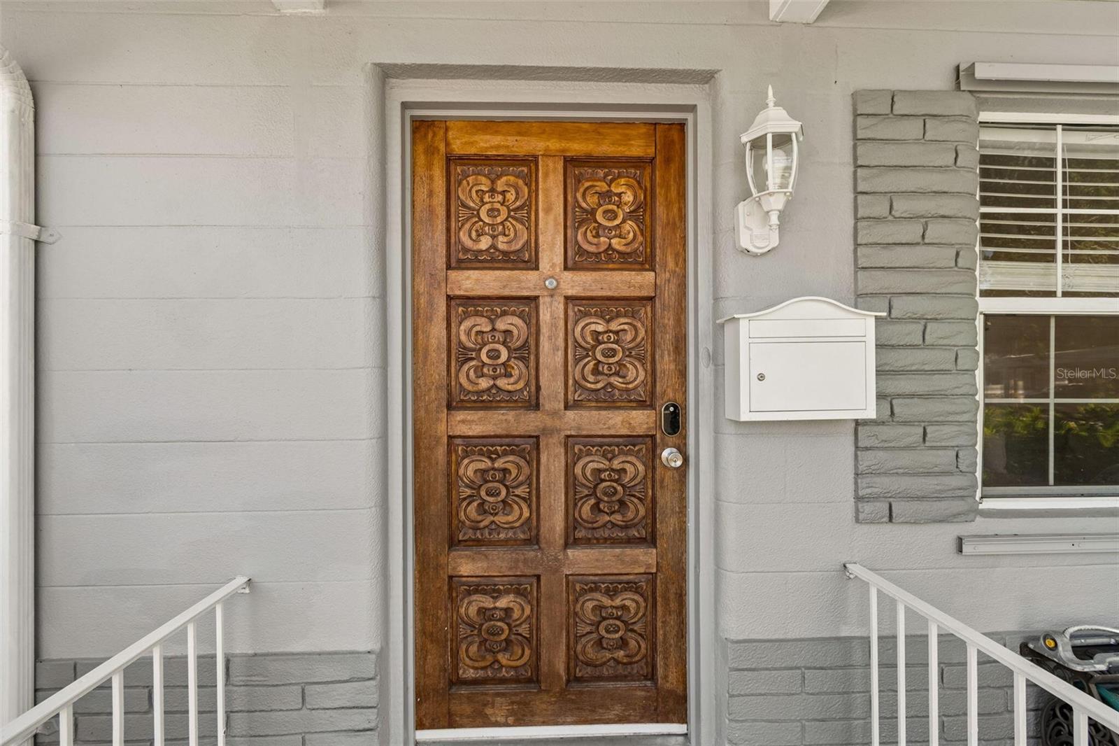 Image 9 of 66 For 4526 Yardley Avenue N