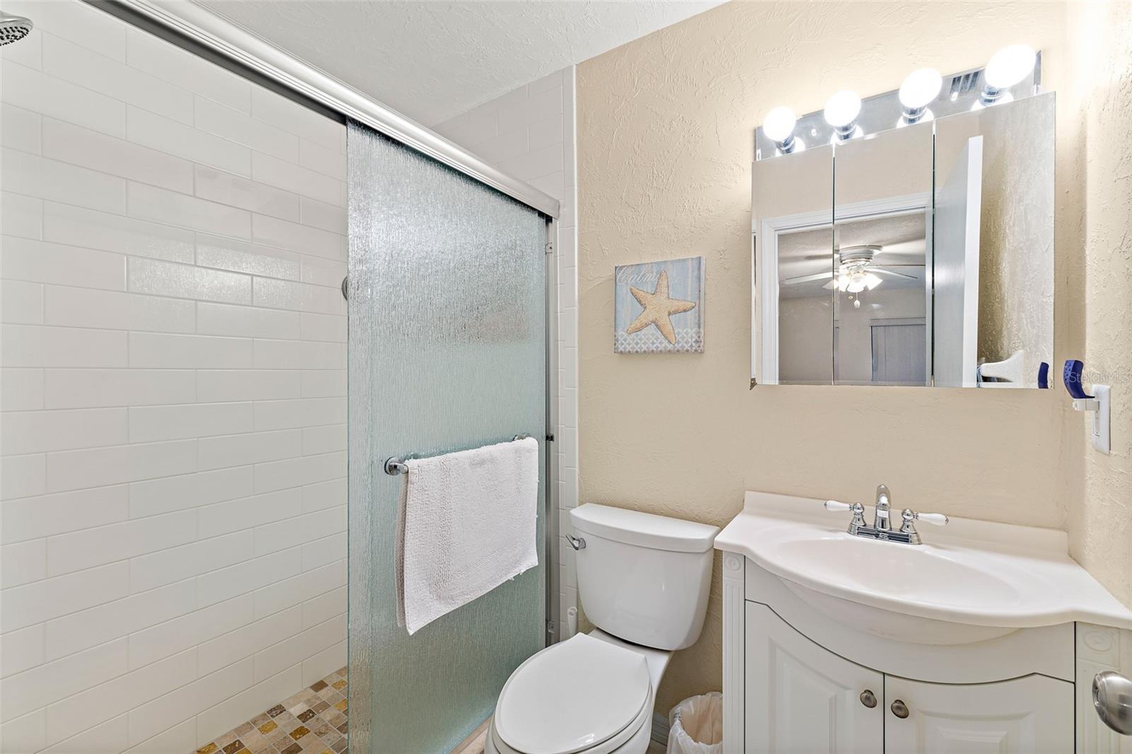Image 10 of 26 For 5807 Atlantic Avenue 524