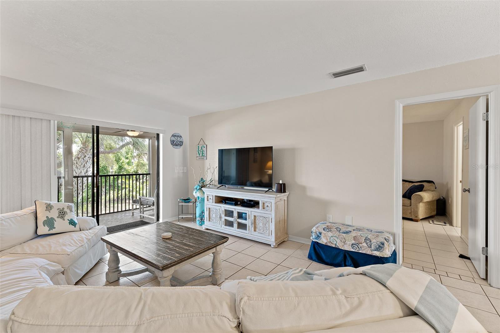 Image 2 of 26 For 5807 Atlantic Avenue 524