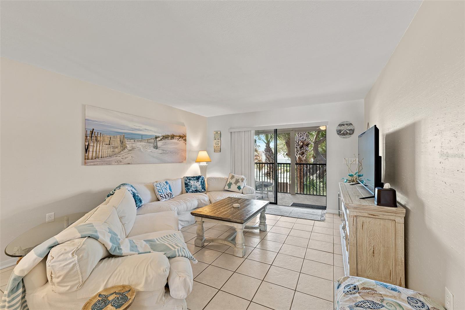 Image 7 of 26 For 5807 Atlantic Avenue 524