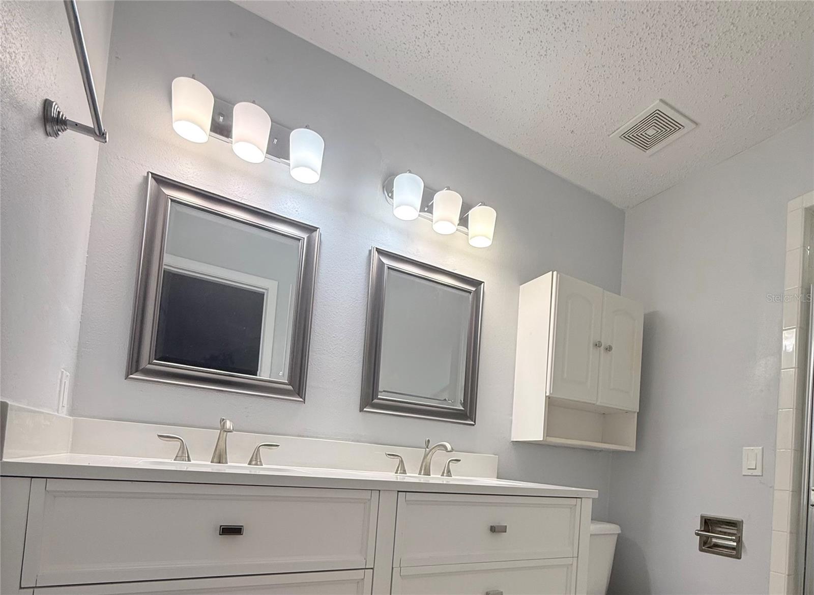 Image 12 of 26 For 134 Peace Island Drive