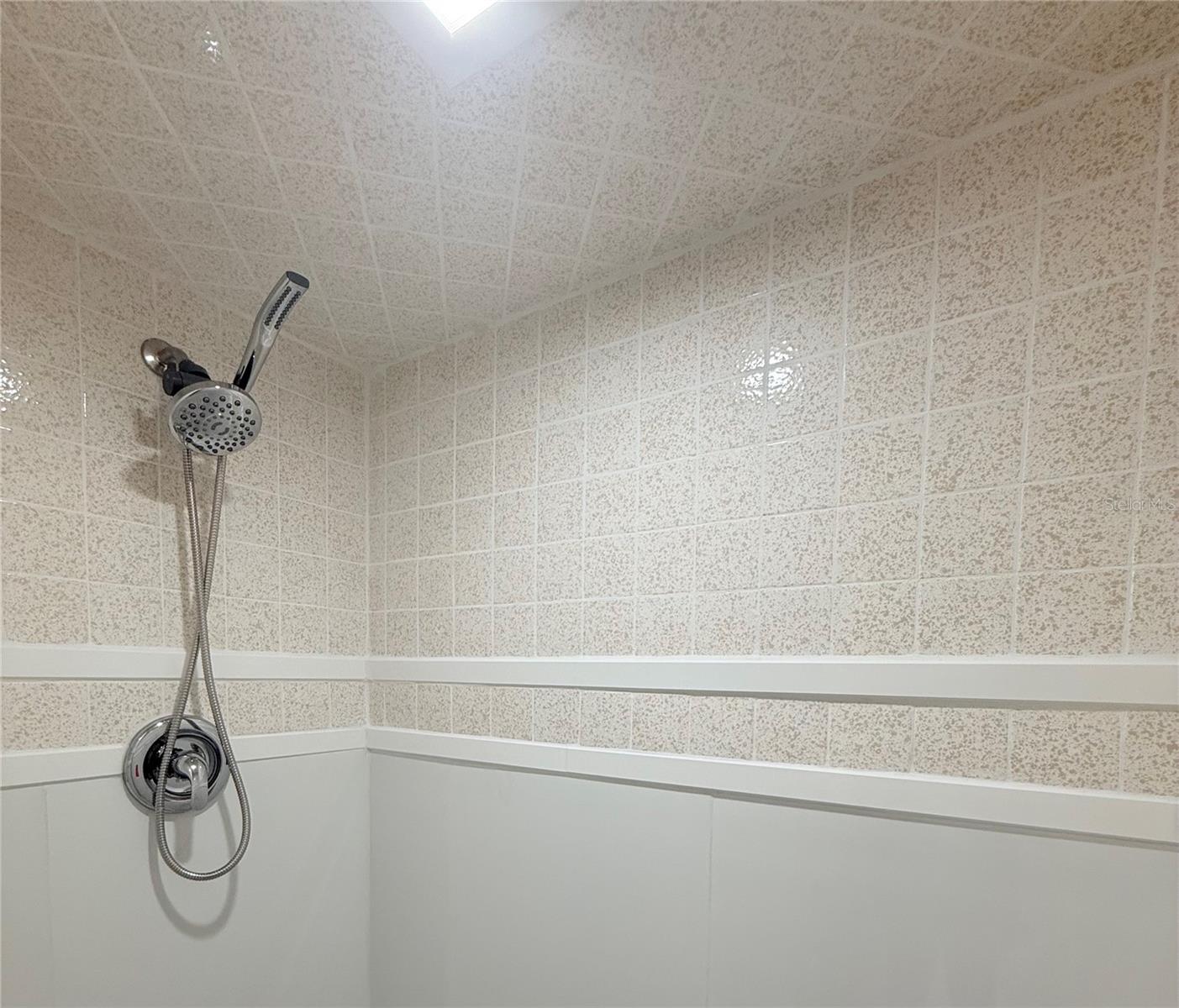 Image 14 of 26 For 134 Peace Island Drive