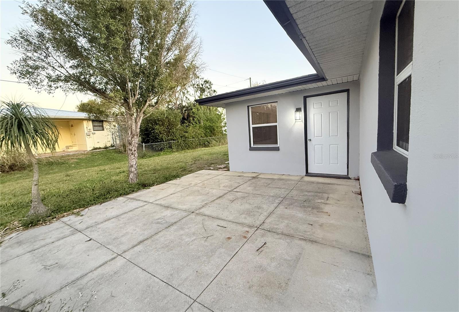 Image 5 of 26 For 134 Peace Island Drive