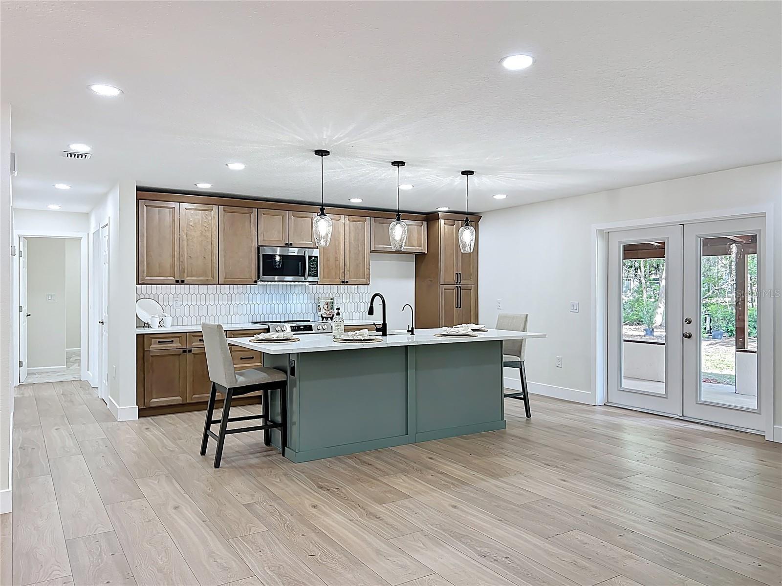 Image 15 of 52 For 5975 Sheryl Anita Street