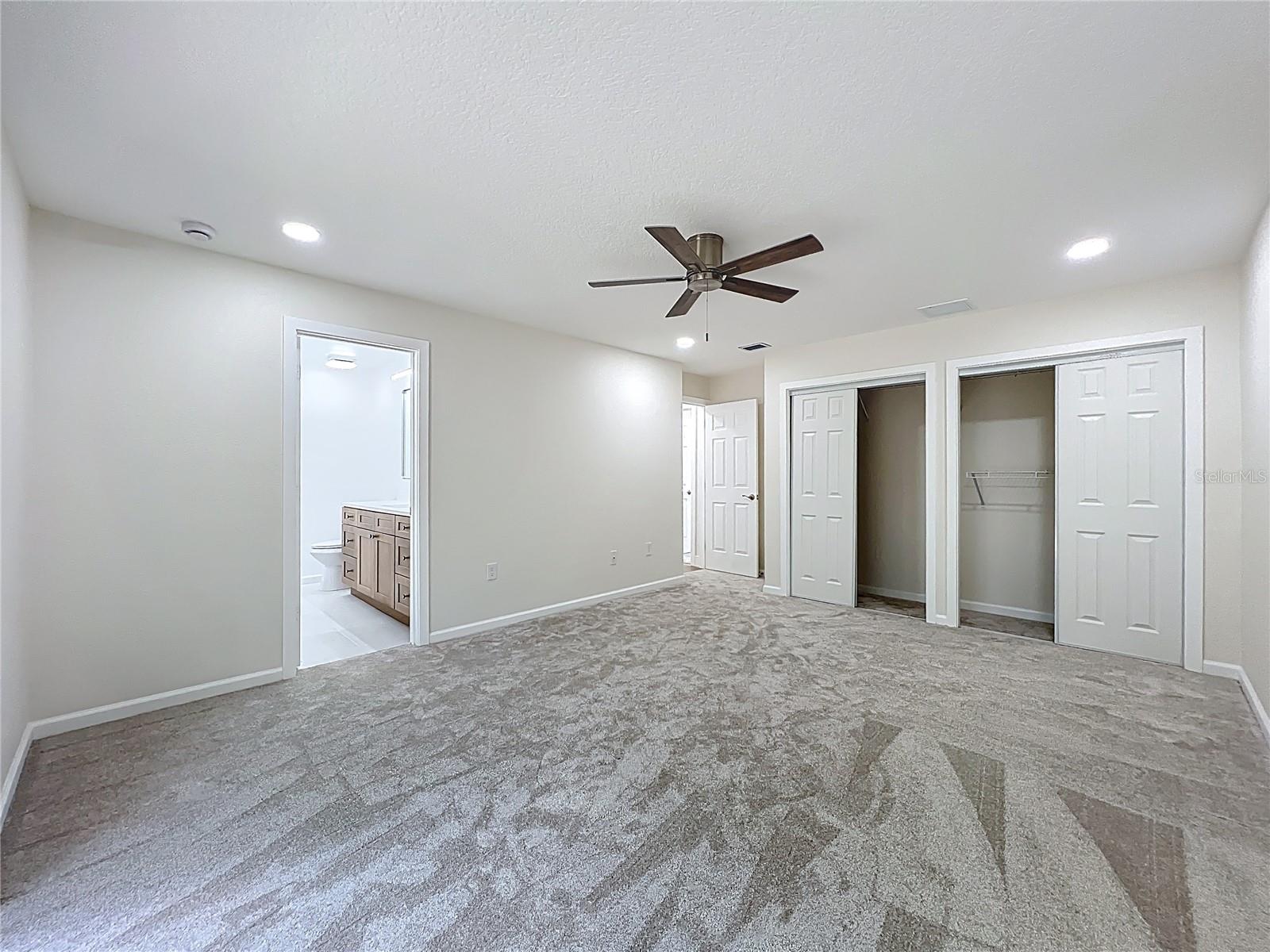 Image 18 of 52 For 5975 Sheryl Anita Street