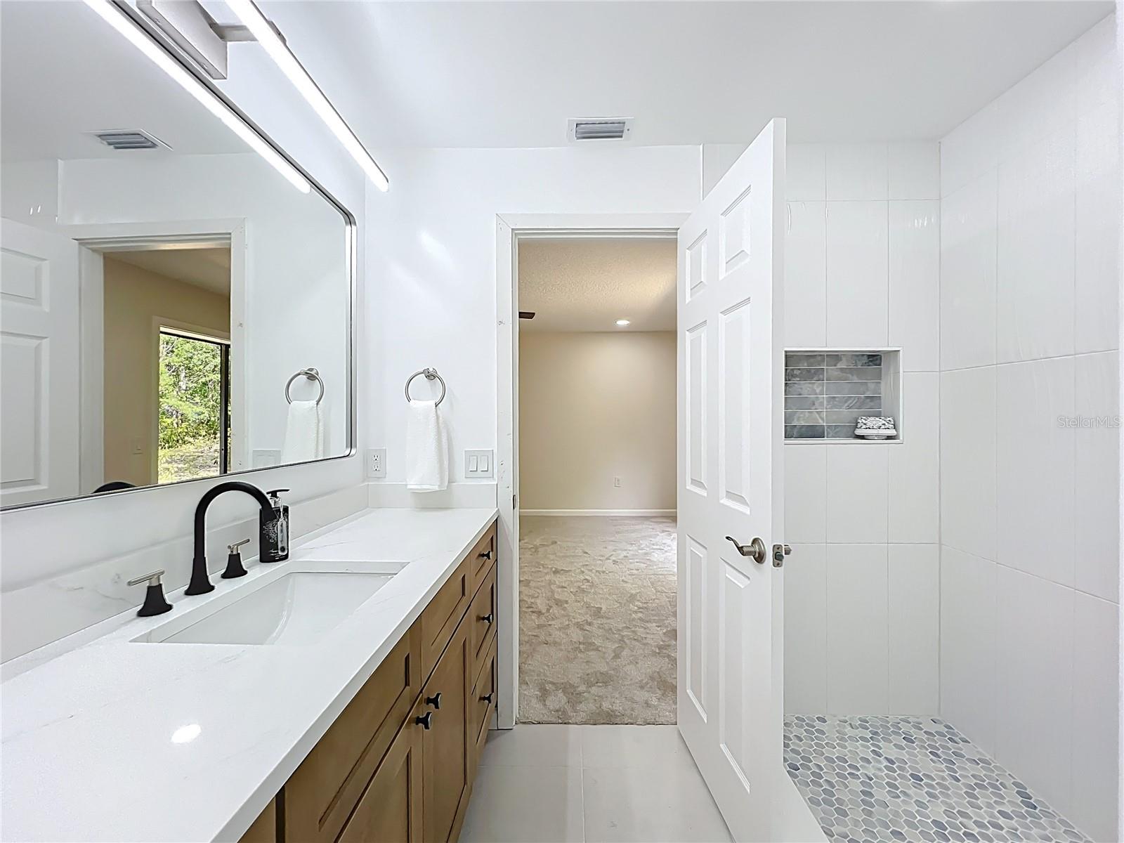 Image 21 of 52 For 5975 Sheryl Anita Street