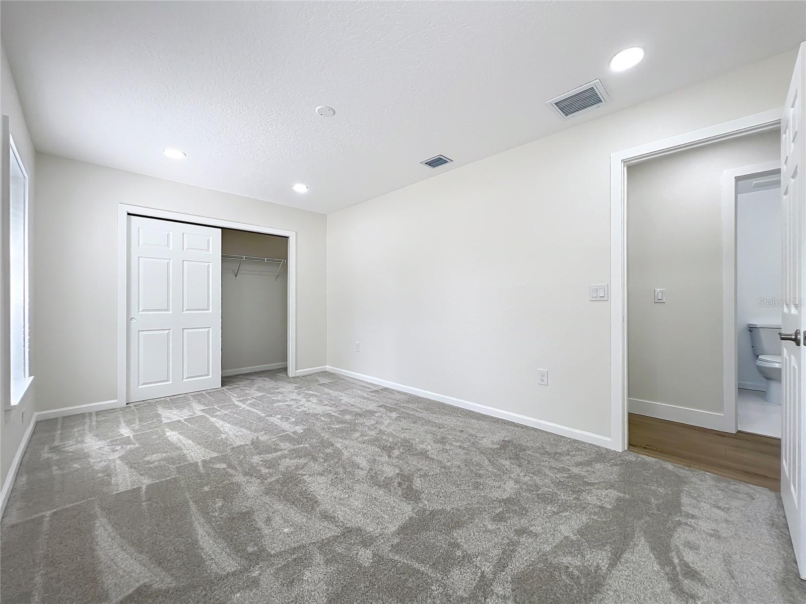 Image 26 of 52 For 5975 Sheryl Anita Street