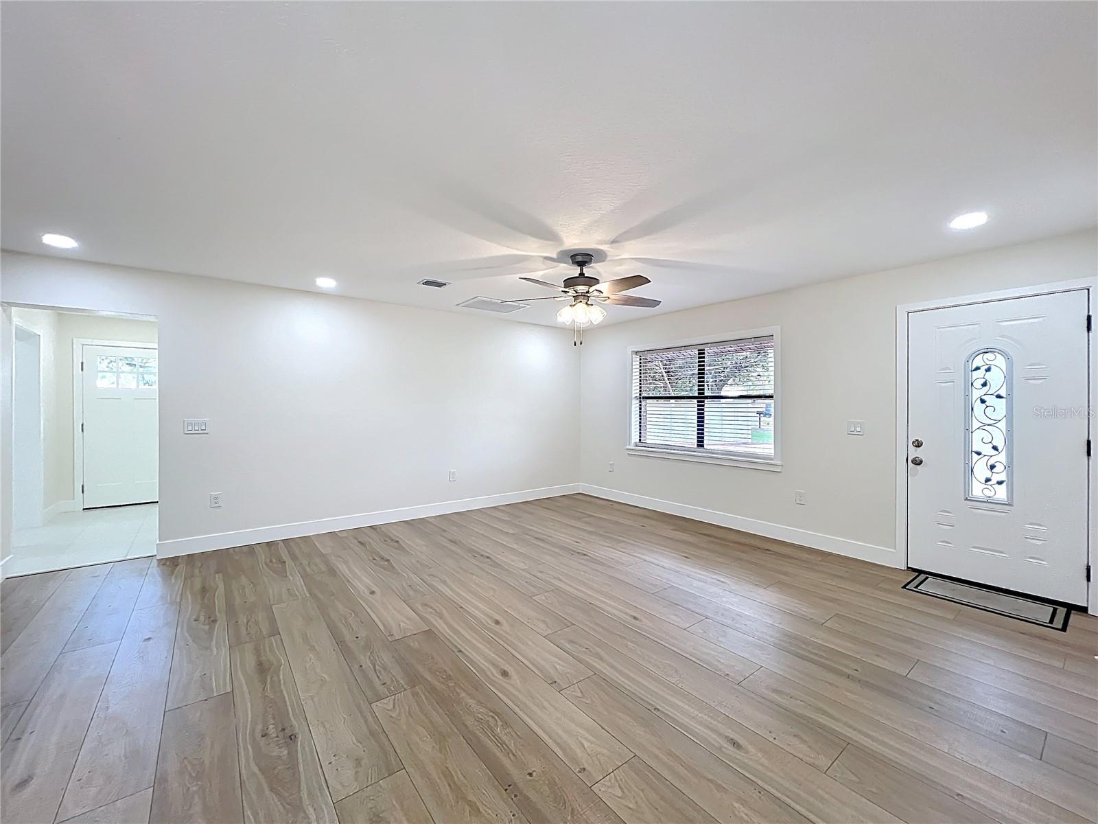 Image 30 of 52 For 5975 Sheryl Anita Street