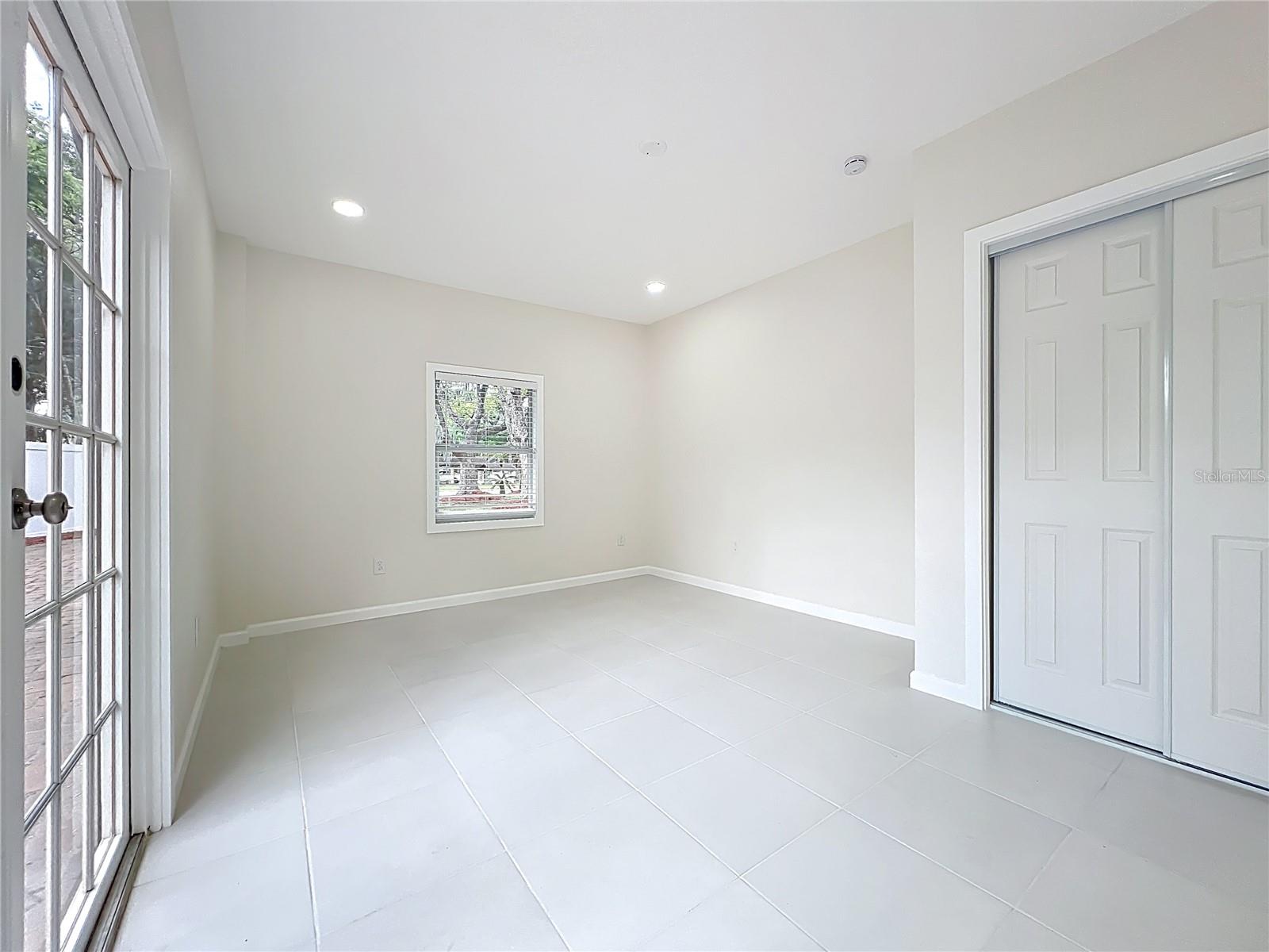 Image 31 of 52 For 5975 Sheryl Anita Street