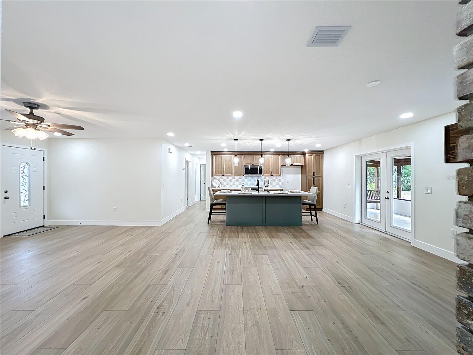 Image 35 of 52 For 5975 Sheryl Anita Street