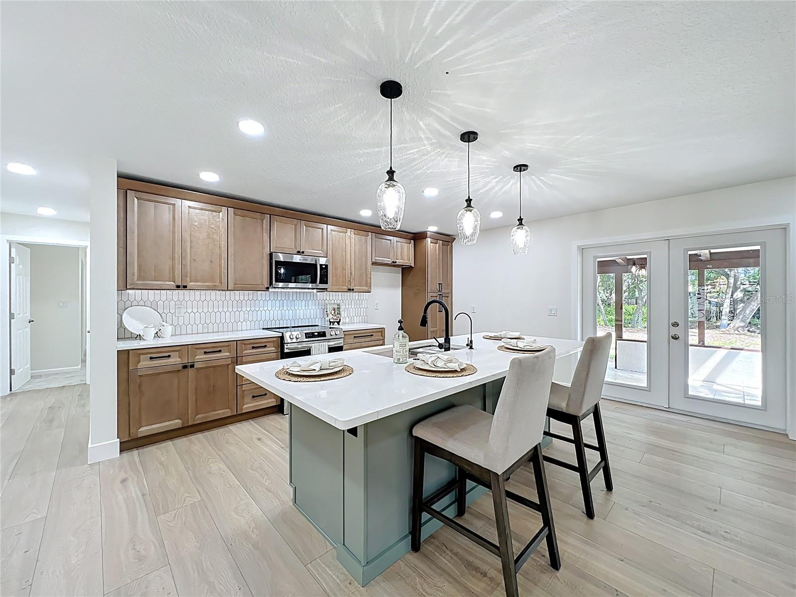 Image 5 of 52 For 5975 Sheryl Anita Street