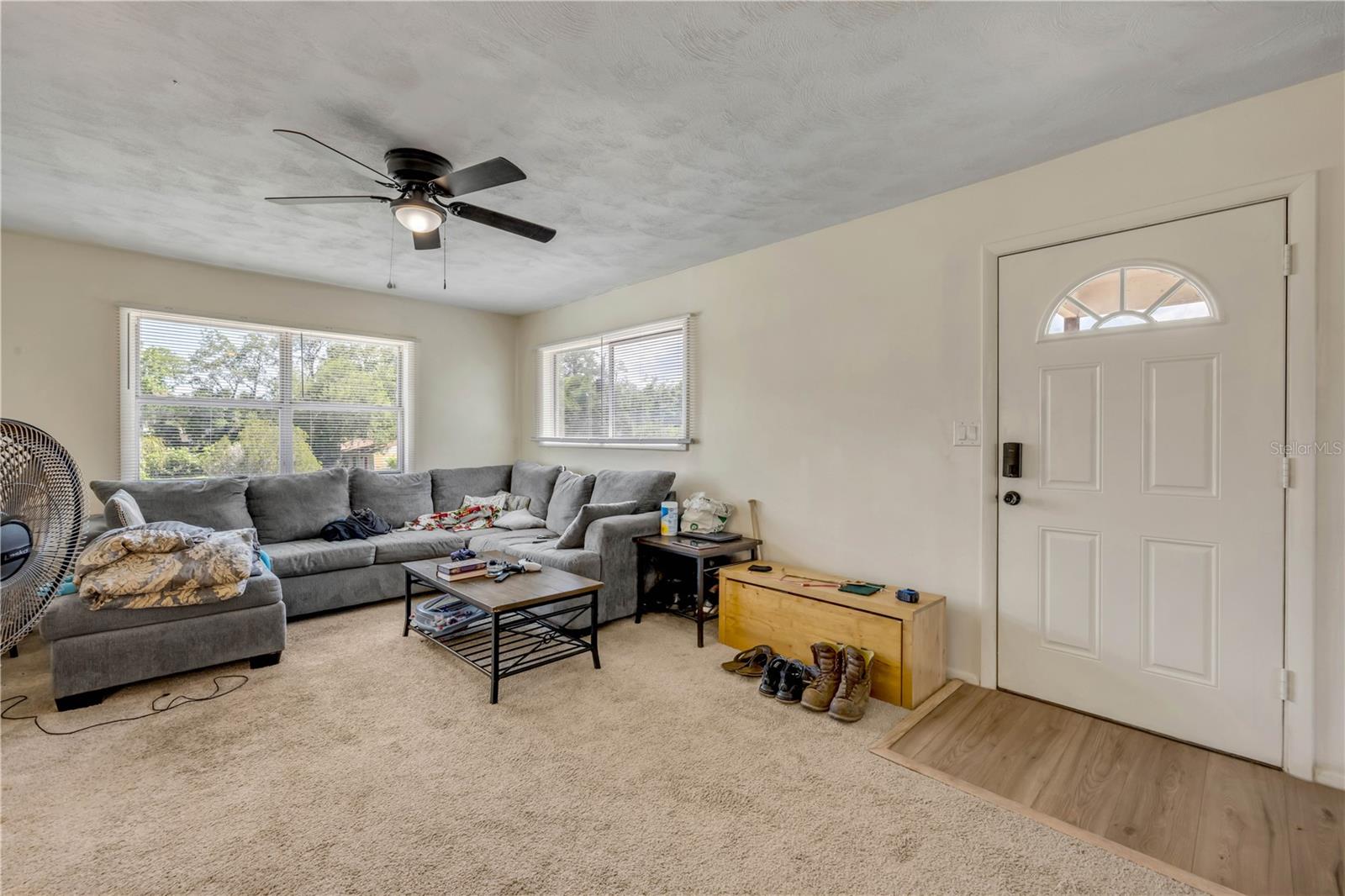 Image 13 of 33 For 1051 June Terrace