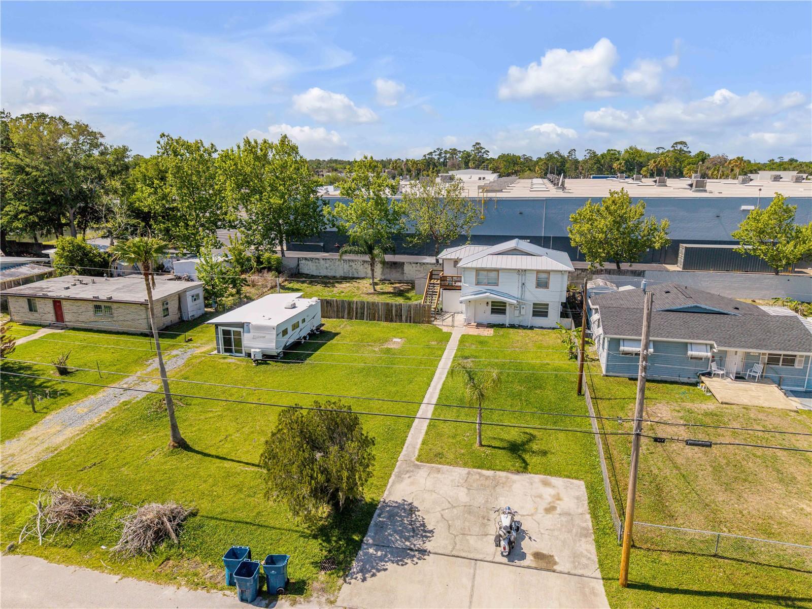 Image 31 of 33 For 1051 June Terrace