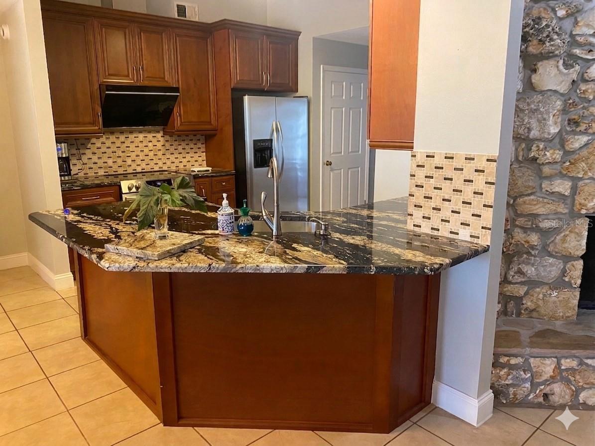 Image 7 of 32 For 1861 Crowley Circle E