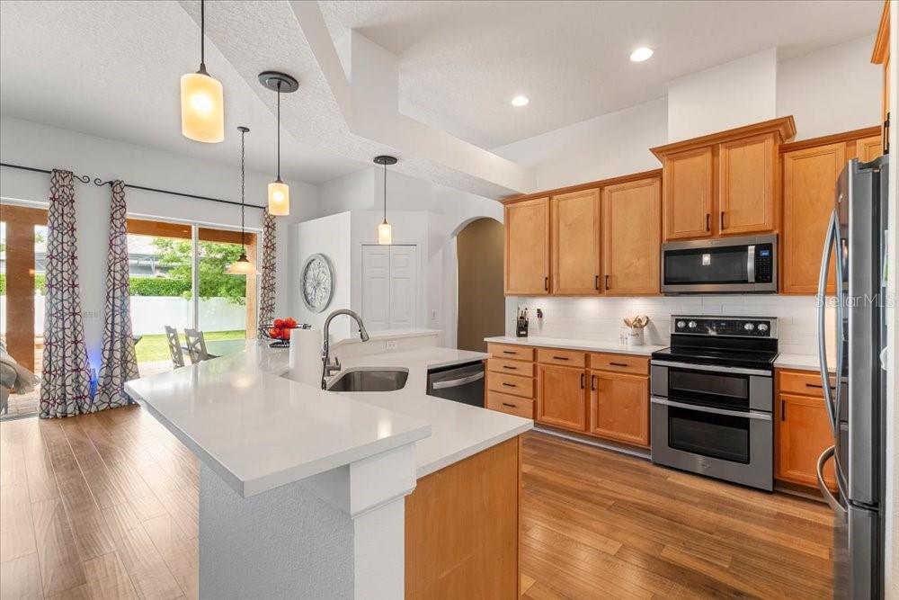 Image 13 of 52 For 3632 Hollywood Place