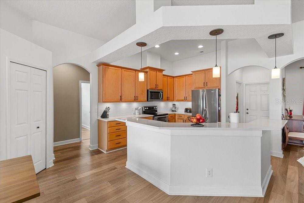 Image 15 of 52 For 3632 Hollywood Place