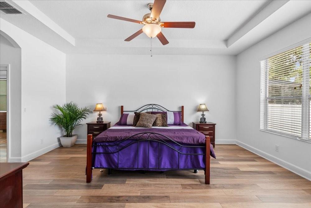 Image 18 of 52 For 3632 Hollywood Place