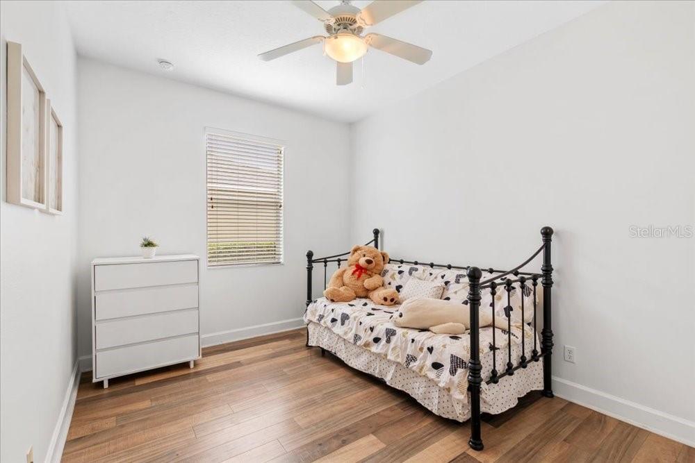 Image 24 of 52 For 3632 Hollywood Place